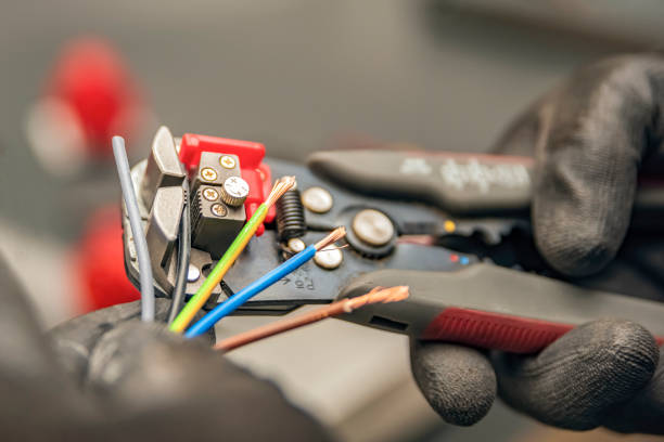 Best Affordable Emergency Electrician  in Union City, NJ